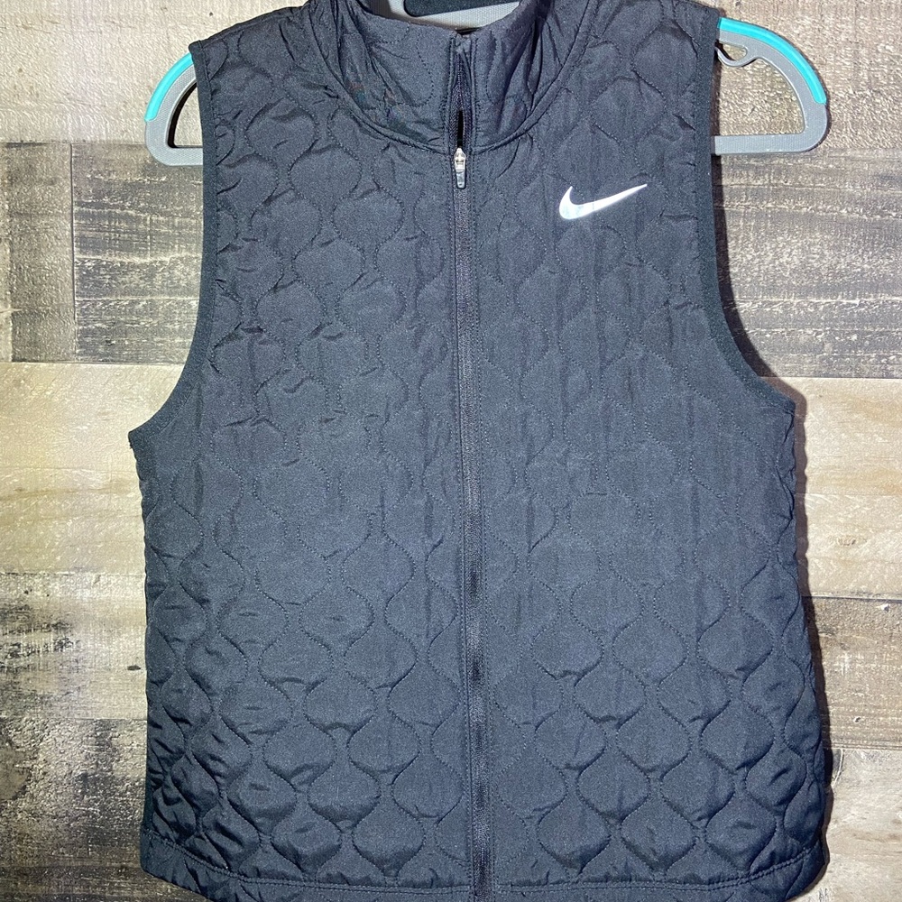 Nike Black Quilted Therma-fit Nike Running vest size xs